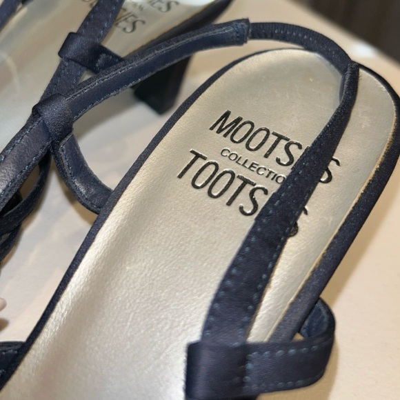 Mootsies Tootsies Collection Vintage Navy Blue Satin Slingback Block Heel 7.5M - Picture 6 of 6